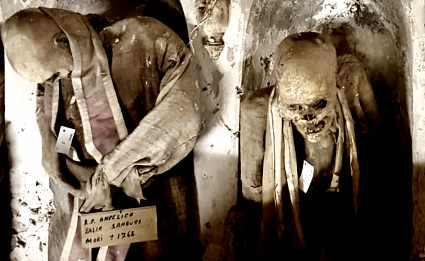 mummie cripta museo dei cappuccini a palermo