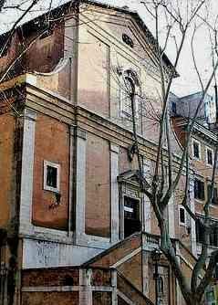 chiesa dei cappuccini con mummie roma